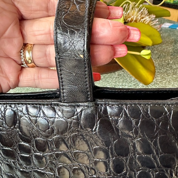 LARGE SALVATORE FERRAGAMO VERA TOTE CROCODILE EMBOSSED BLACK LEATHER GUC - Picture 5 of 16